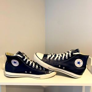 Converse Chuck Taylor AllStar Hi Top Leather Navy Blue Size Men 10.5 Women 12.5